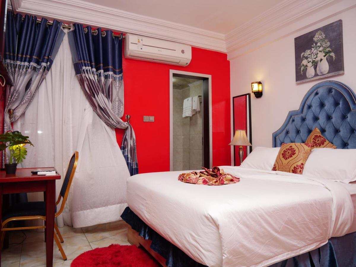Marriot Metropolitan Hotel Douala Exterior foto